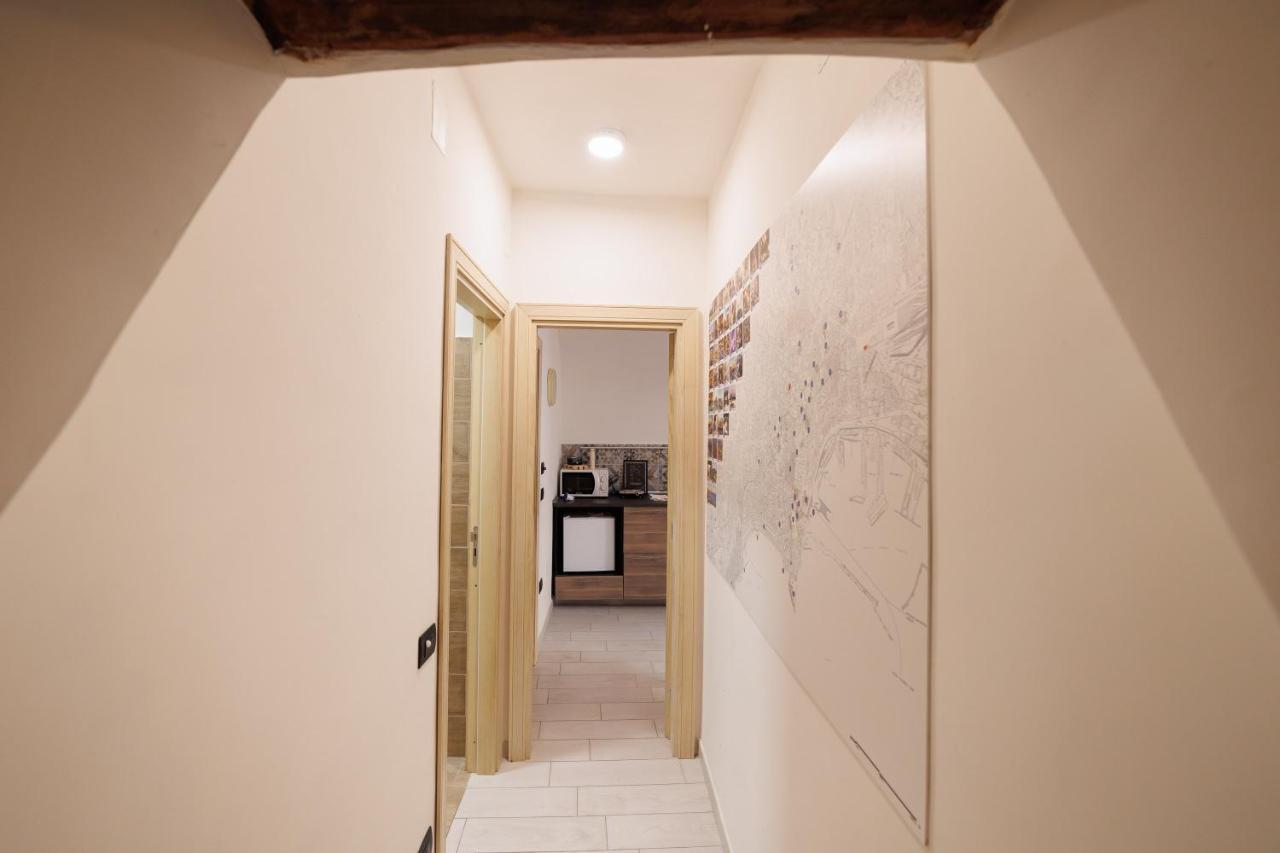 Legno Suite By Houseinnaples Nápoles Exterior foto