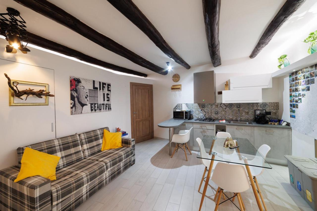 Legno Suite By Houseinnaples Nápoles Exterior foto